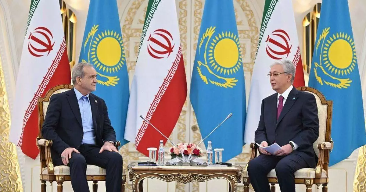  Сүйінші, ағайын! Иран президенті Қазақ хандығына қатысты құнды құжаттарды берді 