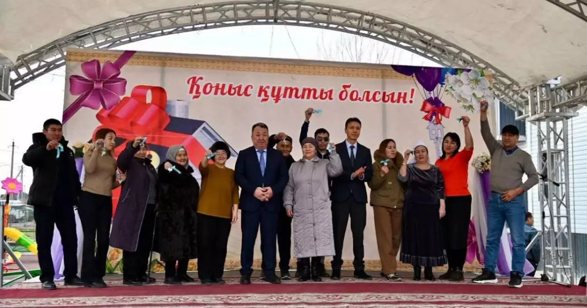  Түркістан облысында ауылда екі қабатты жаңа тұрғын үй қолданысқа берілді 