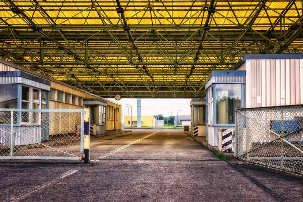 Уехать в Китай на авто не получится: границу РК закроют на два дня