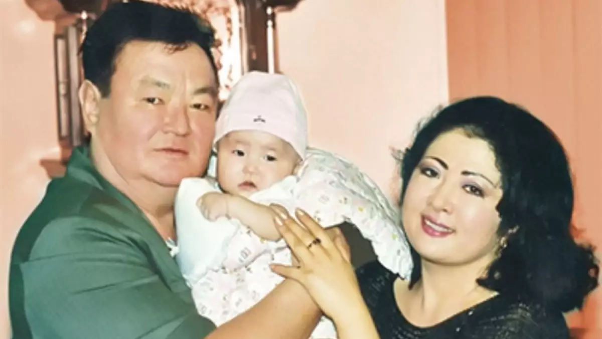 ШОК! Мақпал Жүнісова Заманбек Нұрқаділовтың ел көрмеген видеосын жариялады (ВИДЕО)