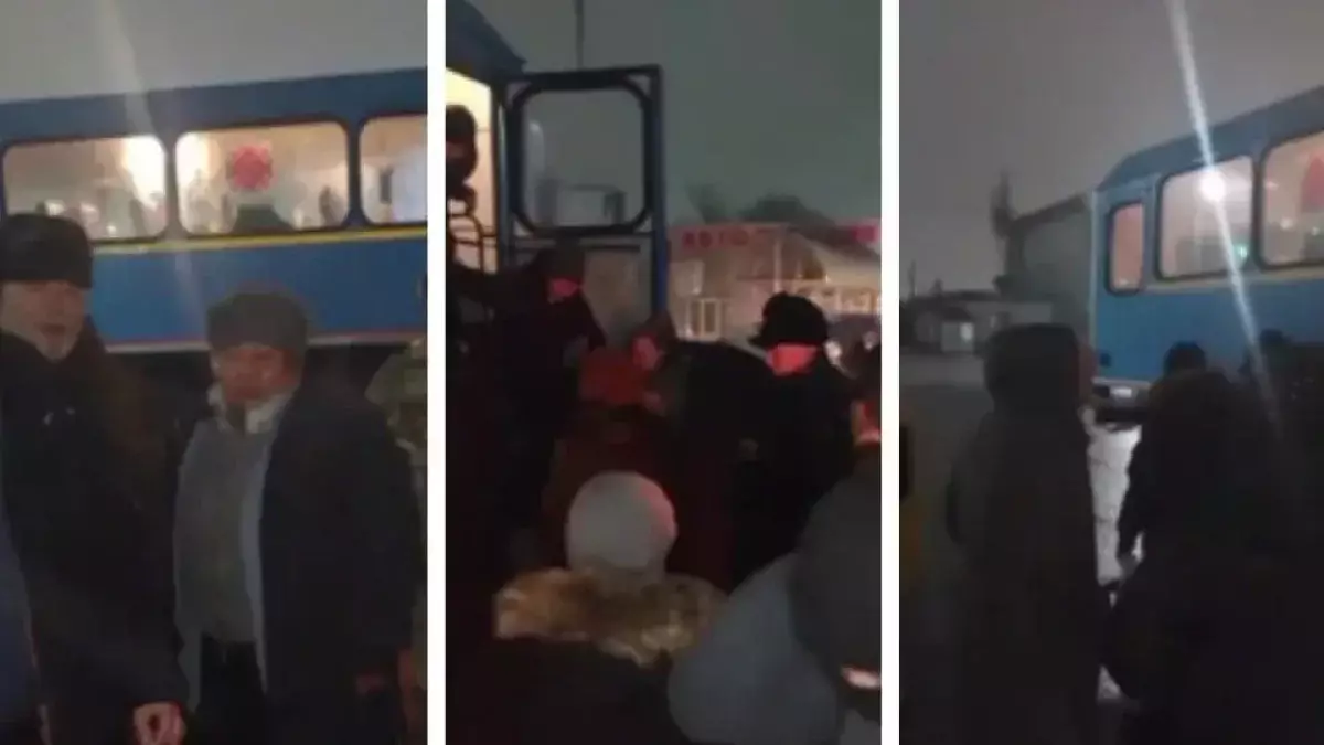 Қарағанды облысында жолаушылар автобусы жүк көлігімен соқтығысты