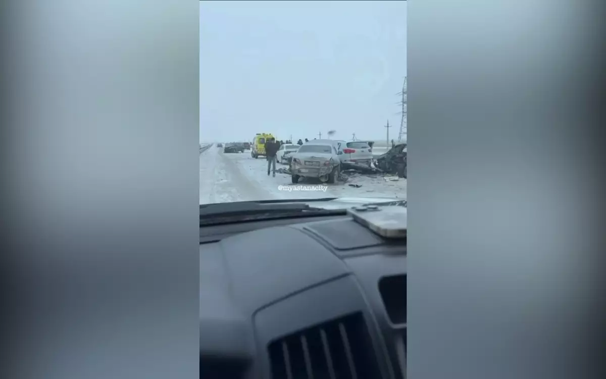 Массовое ДТП на трассе «Астана-Павлодар»: один погиб, двое ранены