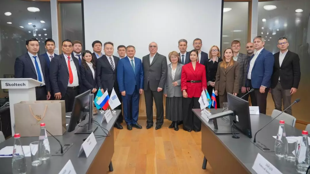 Ғылым және жоғары білім министр Мәскеудегі ЖОО мен ғылыми-зерттеу орталықтарын аралады