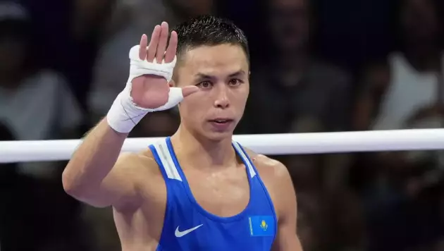 Бибосынов алтын үшін айқаста ресейлікті нокдаунға түсірді