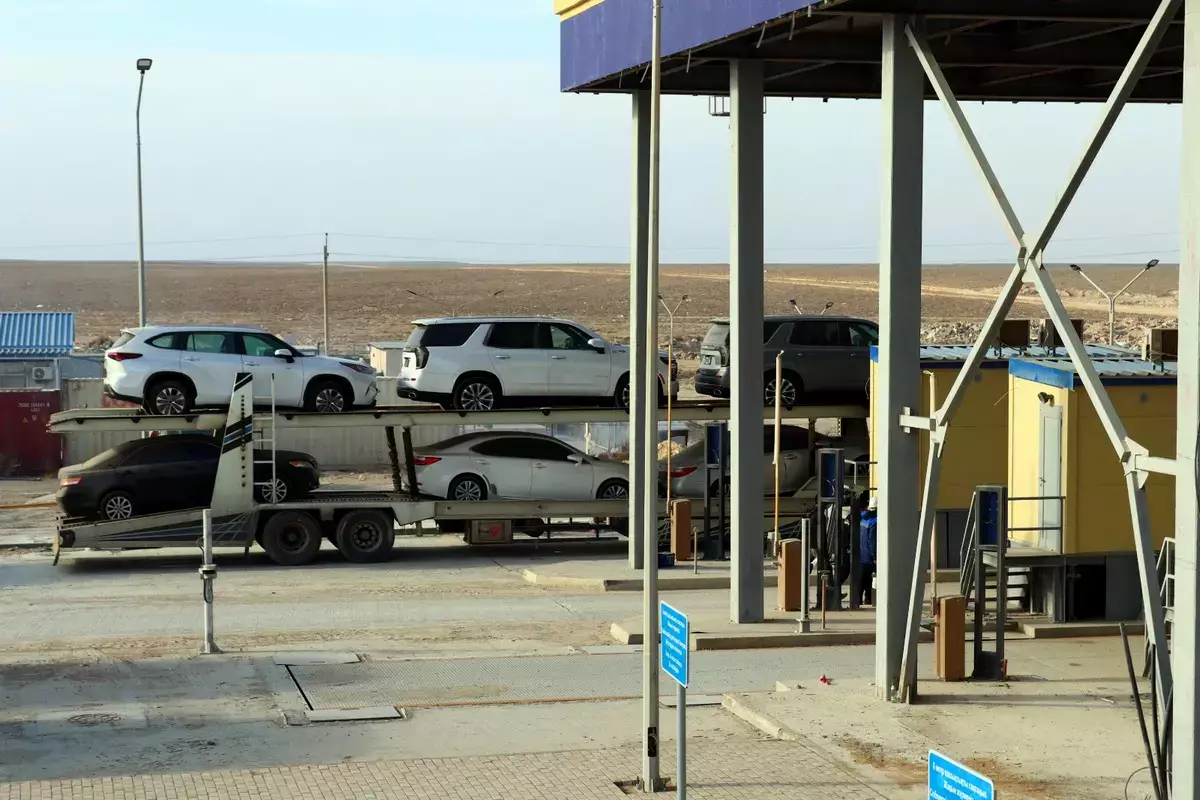 Граница за полчаса: в Мангистау запущен модернизированный пункт пропуска - новости на Lada.kz 13.12.2025