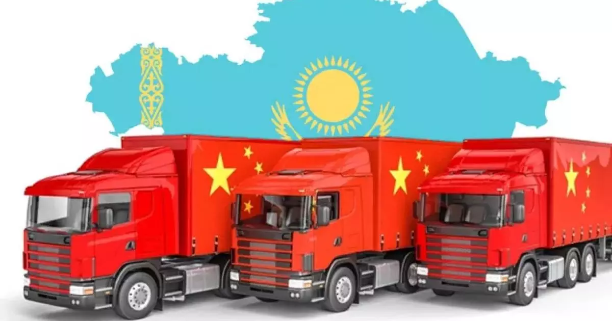  Қытай бензинмен жүретін көліктерін арзан бағада шетелге сатып жатыр 