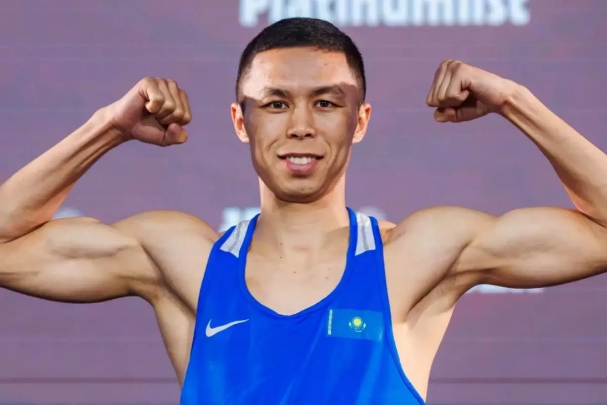 Сакен Бибосынов принес Казахстану первое золото на ЧМ по боксу