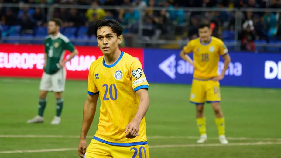 "Елимай" подписал Оразова на постоянный контракт