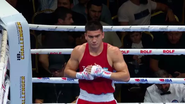 Чемпиона мира из Узбекистана разгромили и оставили без золота ЧМ