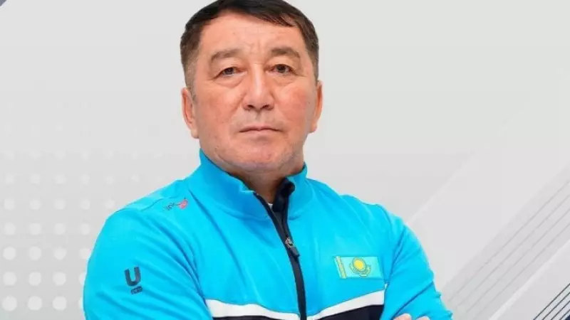 Қайрат Сәтжанов әлем чемпионатында жеңісі «ұрланған» шәкірттері жөнінде айтты 