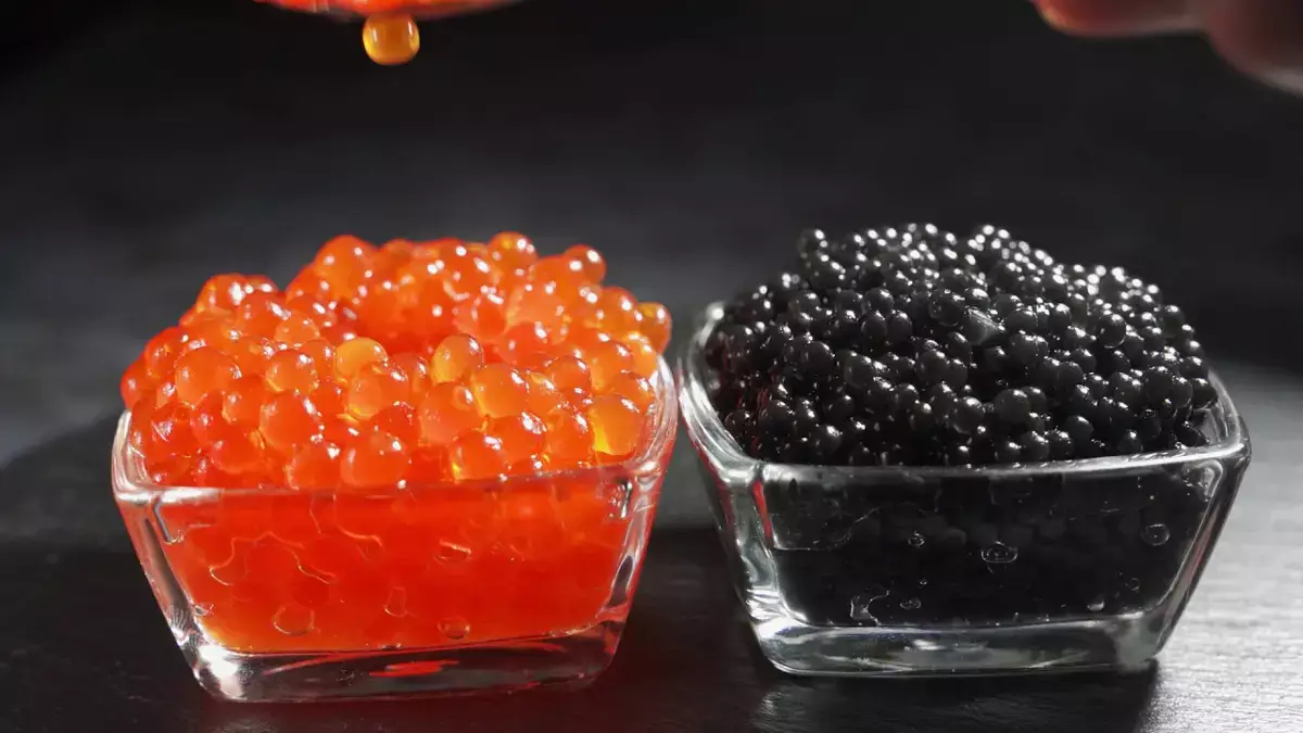Красная, черная, дорогая и еще дороже: сколько стоит икра в городах Казахстана - новости на Lada.kz 13.12.2025