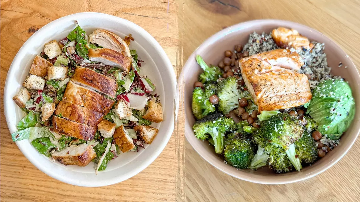 Веганские активисты устроили «ненавистнические» нападки на ресторан после добавления в меню курицы и рыбы.