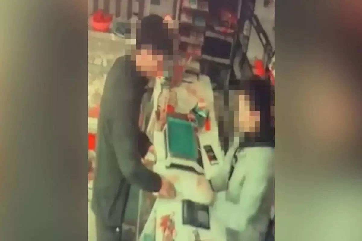 Сувенирными купюрами целый месяц расплачивался за покупки житель Уральска