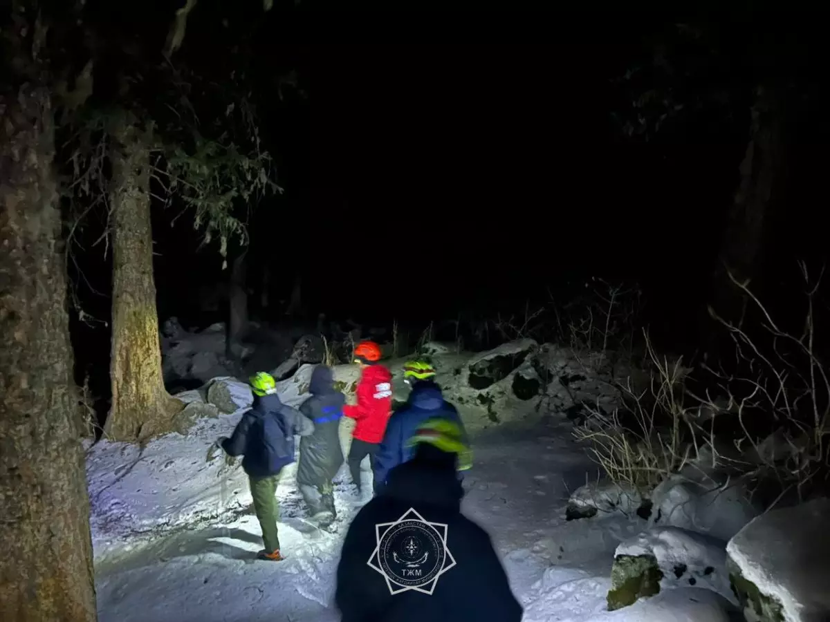 18-летний парень потерялся в горах близ Алматы