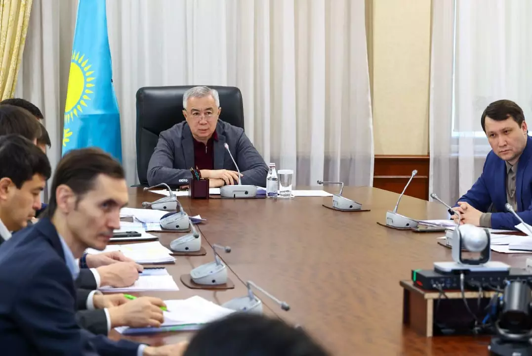 В Правительстве обсудили меры по стабилизации цен на социально значимые товары