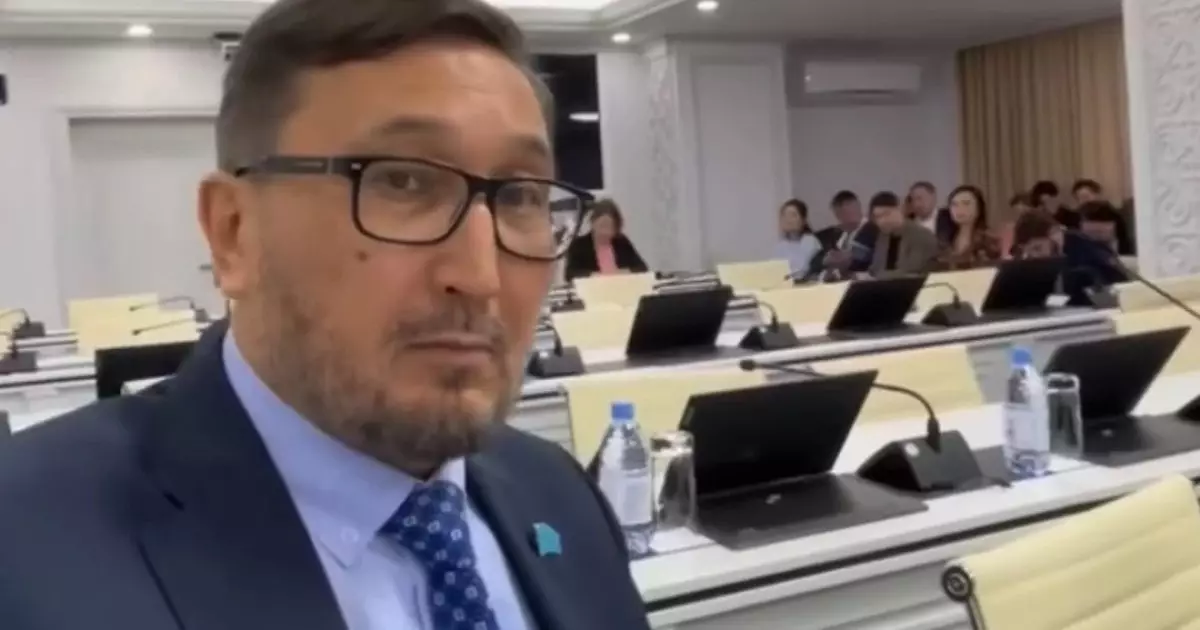  `Ақпаратты көмекшім дайындаған`: Астанада қылмыс жоғары деген депутат мәлімдемесі үшін кешірім сұрады 