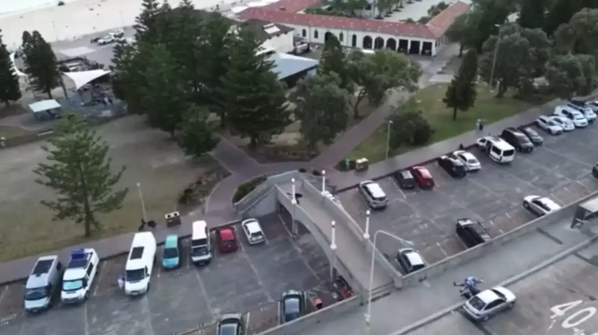 В Сиднее расстреляли людей на пляже во время празднования Хануки: погибли 10 человек