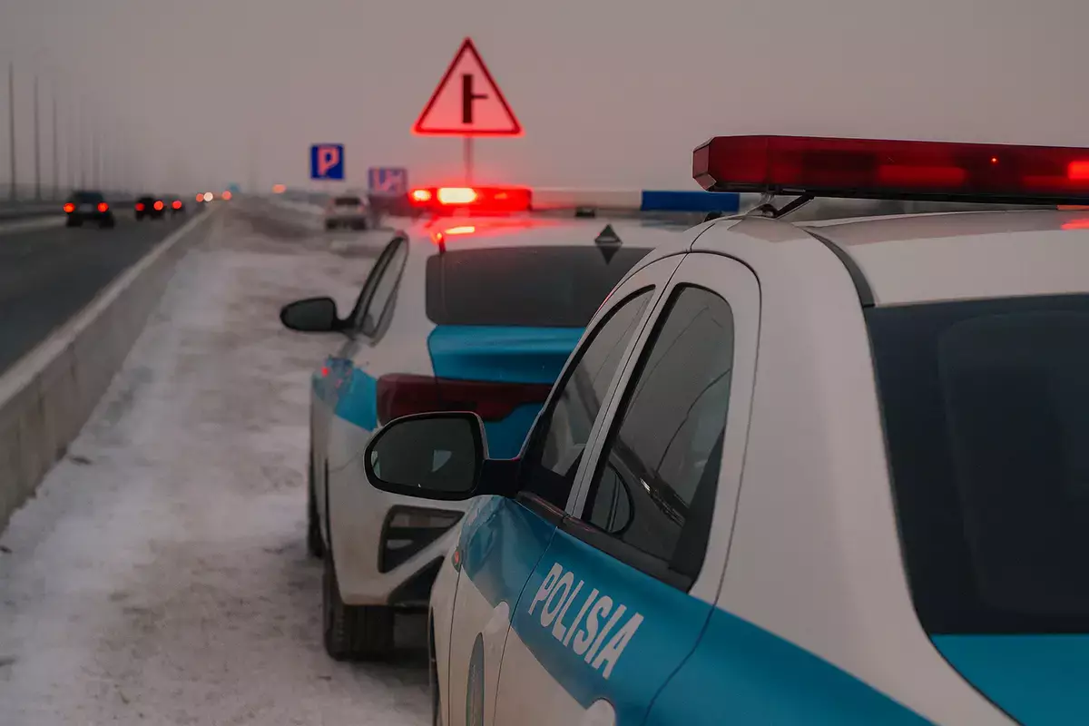 Ключевую автодорогу закрыли в Мангистау - новости на Lada.kz 14.12.2025