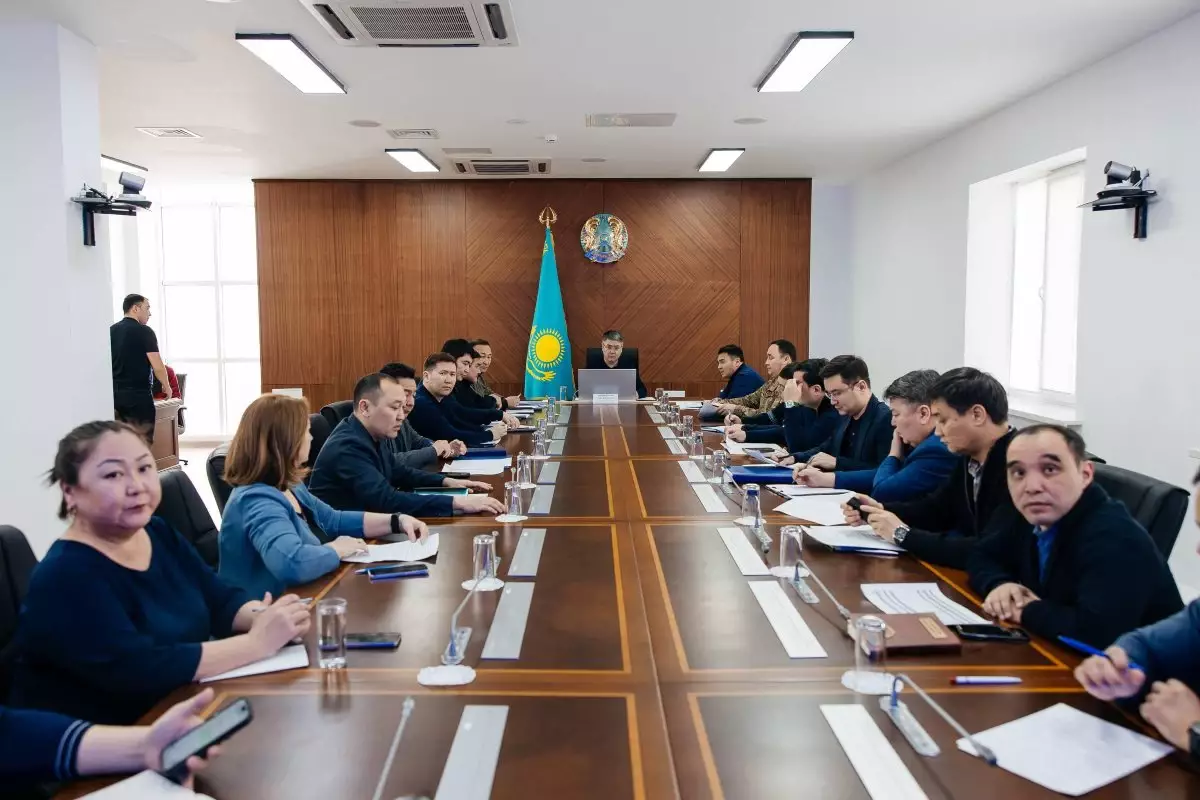 Атырау облысында қолайсыз ауа райының салдарын жою жөніндегі жедел штабтың отырысы өтті