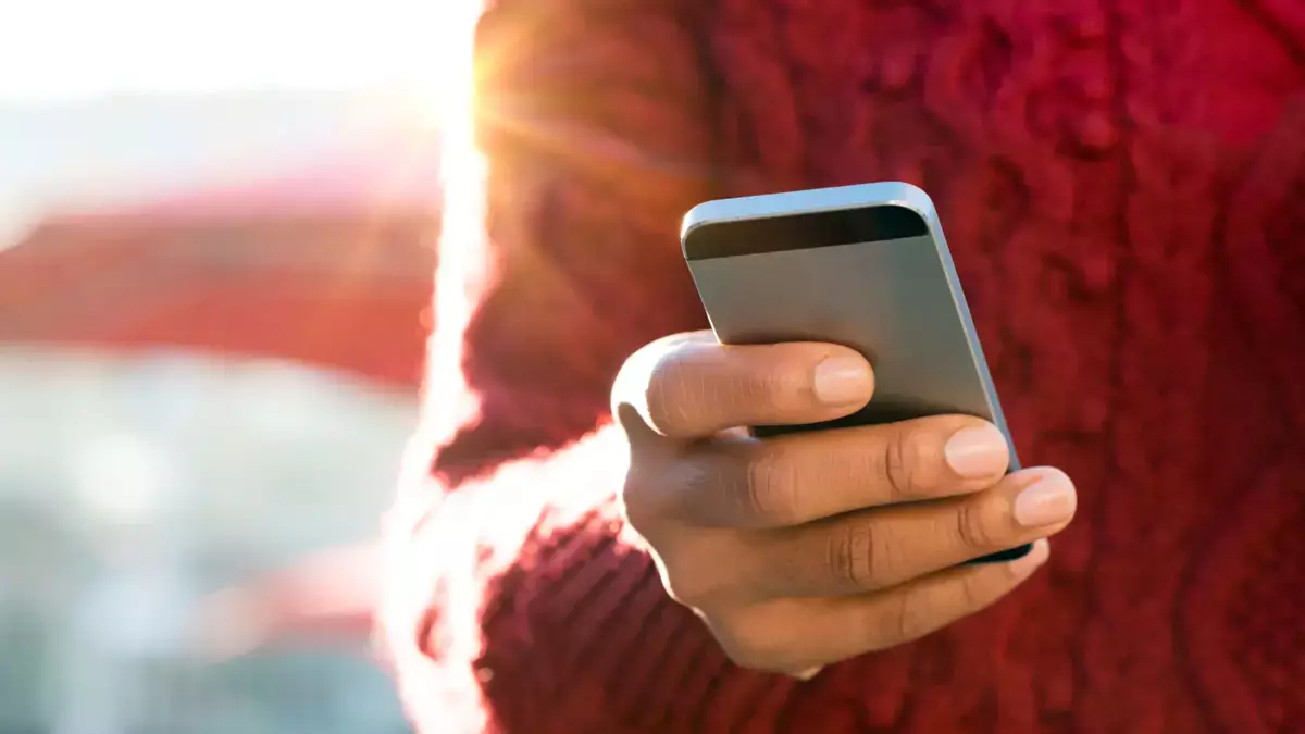 Личные данные на продажу: 5 тревожных сигналов, что ваши номера попали к мошенникам - новости на Lada.kz 14.12.2025