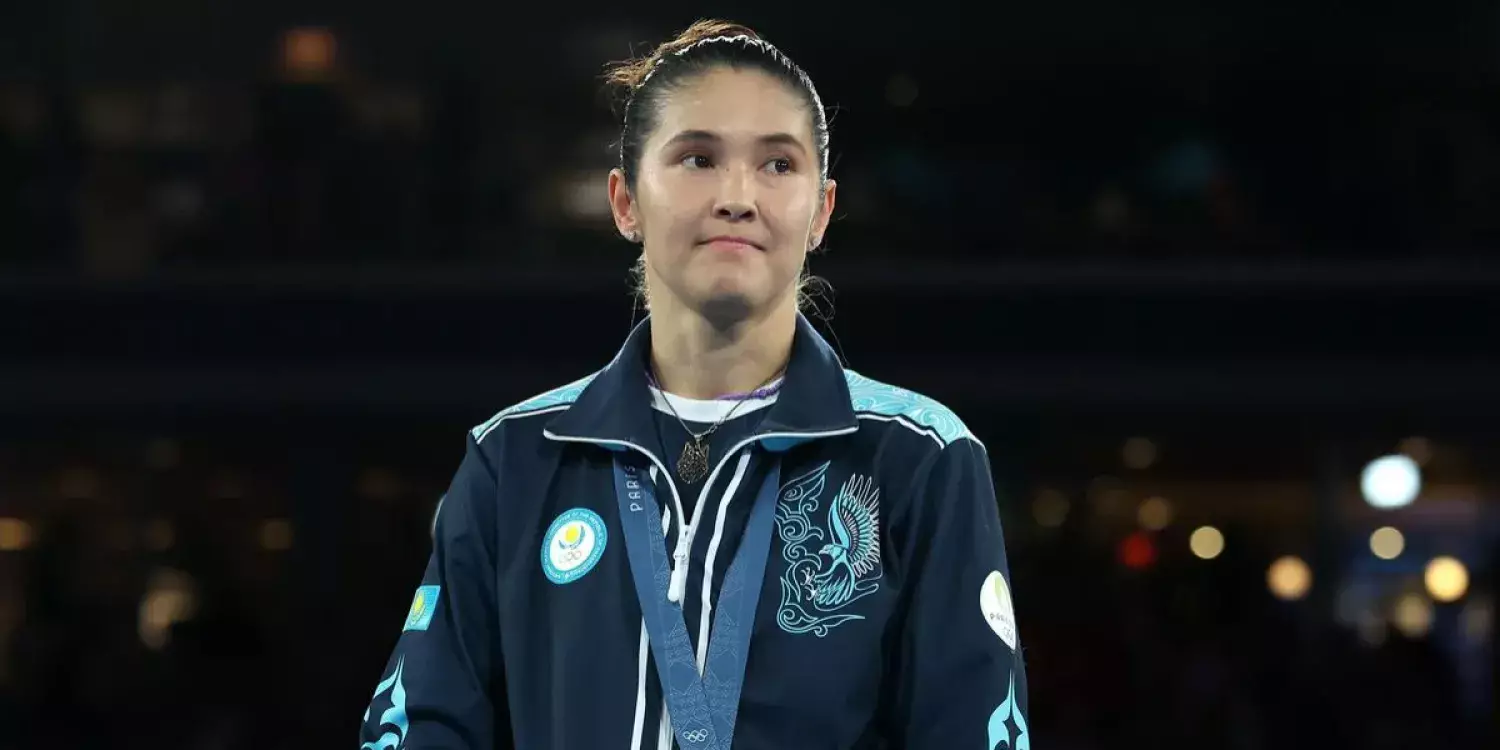 «Мазалап жүрген ойлар бар»: боксшы Назым Қызайбай көлігін сатуға мәжбүр екенін айтты