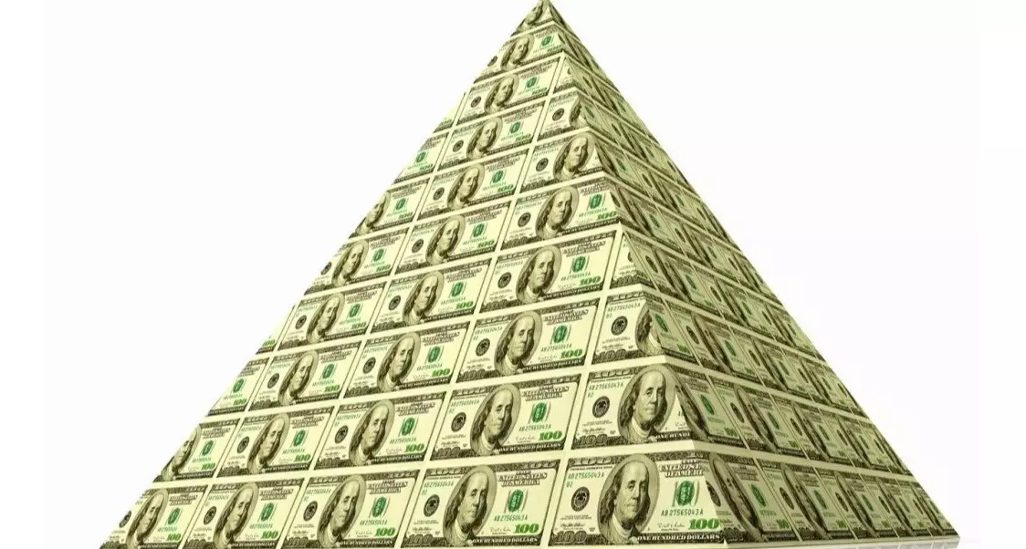 Деятельность финпирамиды S-Group расследуют в Астане