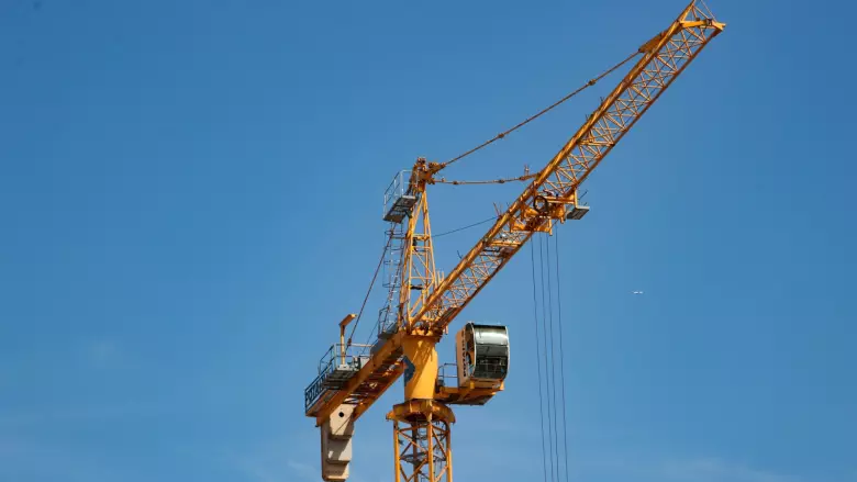 “Оқиға орнында жан тапсырды”. Қайғылы жағдай: Астанада 41 жастағы құрылысшы қаза болды