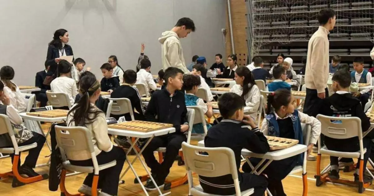  Астанада Тәуелсіздік күніне орай тоғызқұмалақтан турнир өтті 