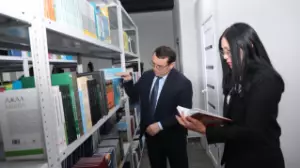 Тәуелсіздік күніне тарту: Алматыда тағы бір заманауи кітапхана ашылды