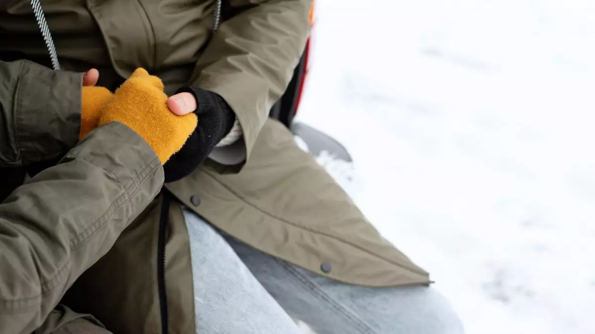 Три человека погибли в степи в буран на западе Казахстана