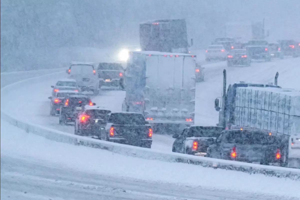В каких областях Казахстана закрыты трассы из-за непогоды