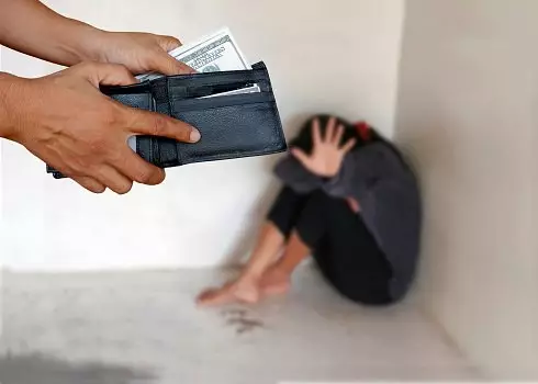 В Казахстане предотвратили десятки попыток торговли людьми.