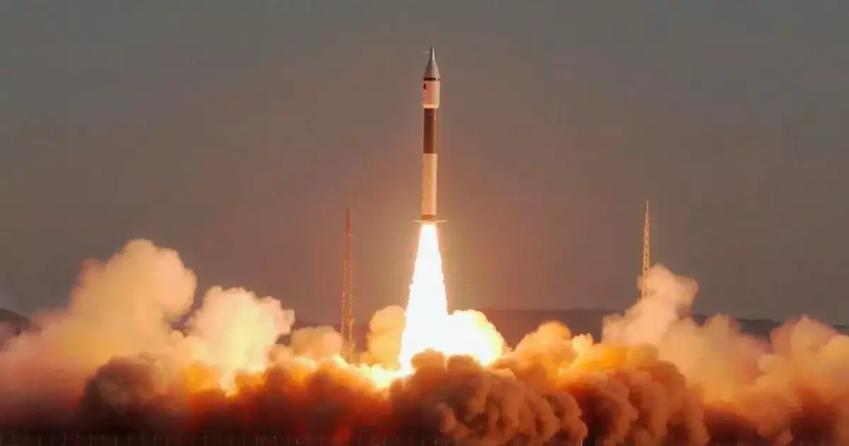   ҚазҰУ мен СБПУ жасаған наноспутник ғарышқа ұшырылды   