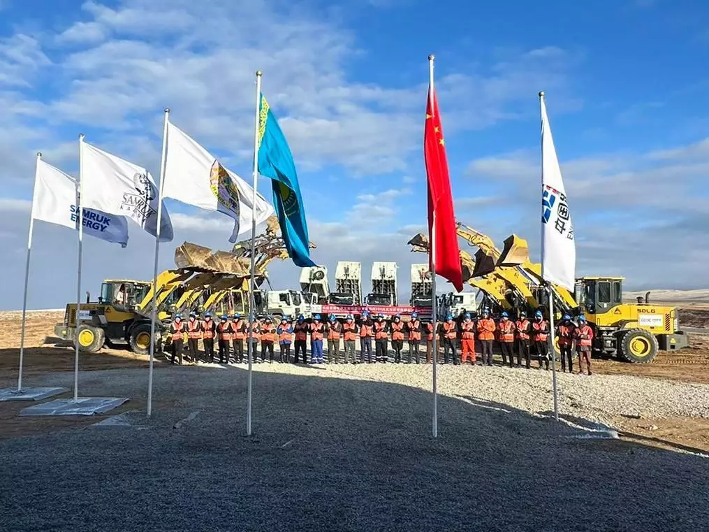 Казахстан приступил к строительству крупнейшей солнечной электростанции с помощью Китая.