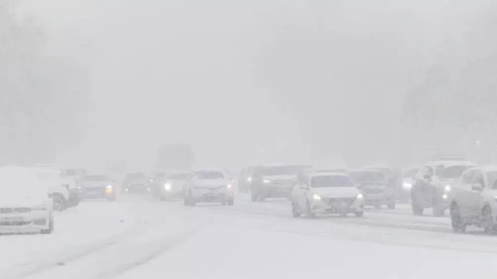 Еще больше участков автодорог закрыли из-за непогоды