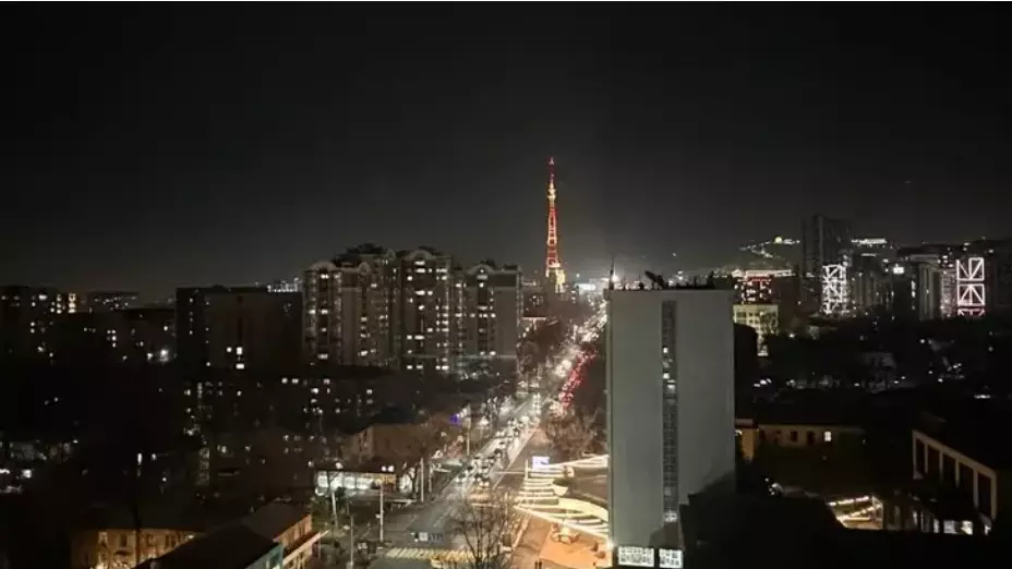 Тәуелсіздік күніне орай Алматыдағы телемұнара жаңа реңке бөленді