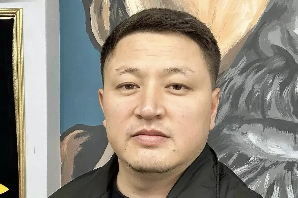 «Сәлемің қандай, жауабым сондай»: Ләйлә Сұлтанқызымен соттасқан әзілкеш дау шығарды