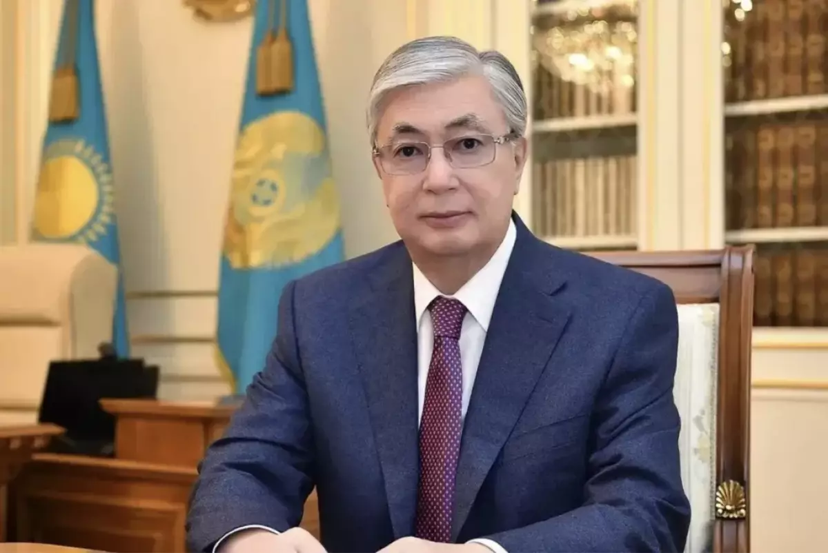 Токаев поздравил казахстанцев с Днём Независимости