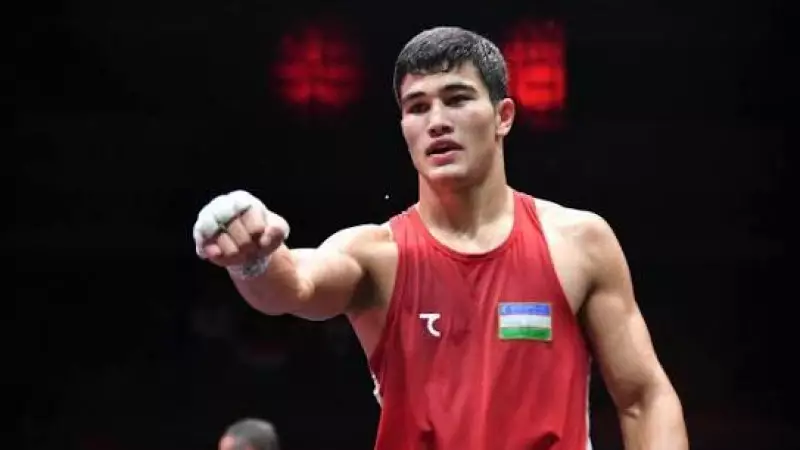 Өзбекстандық боксшы ӘЧ финалынан кейін Қазақстанға алғыс айтты