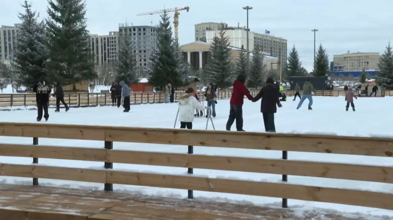 Ледовые катки открыли в Шымкенте