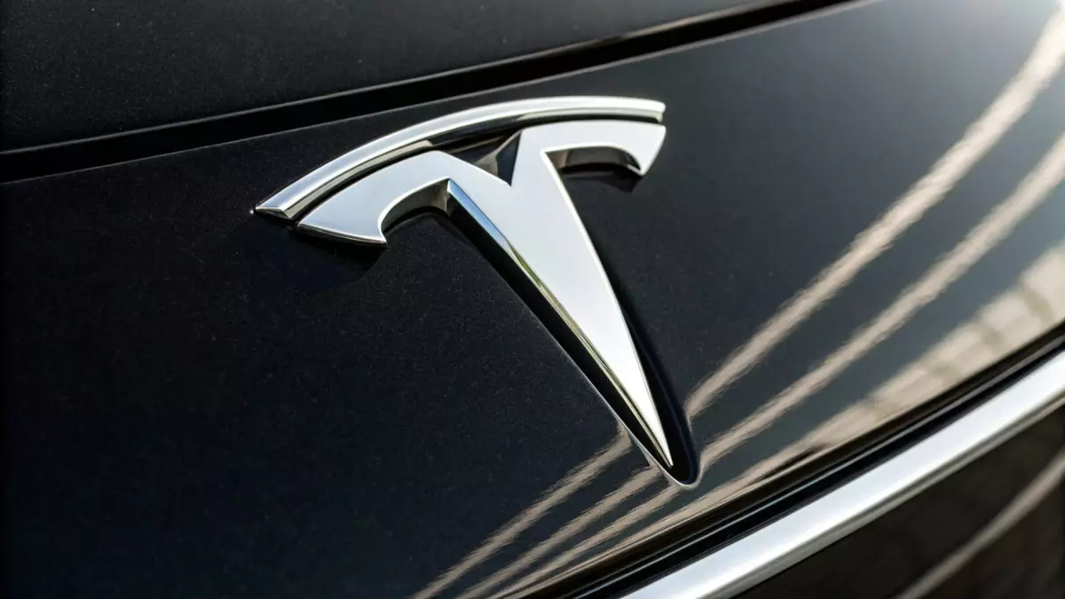 Акции Tesla выросли после тестов беспилотника без людей в салоне