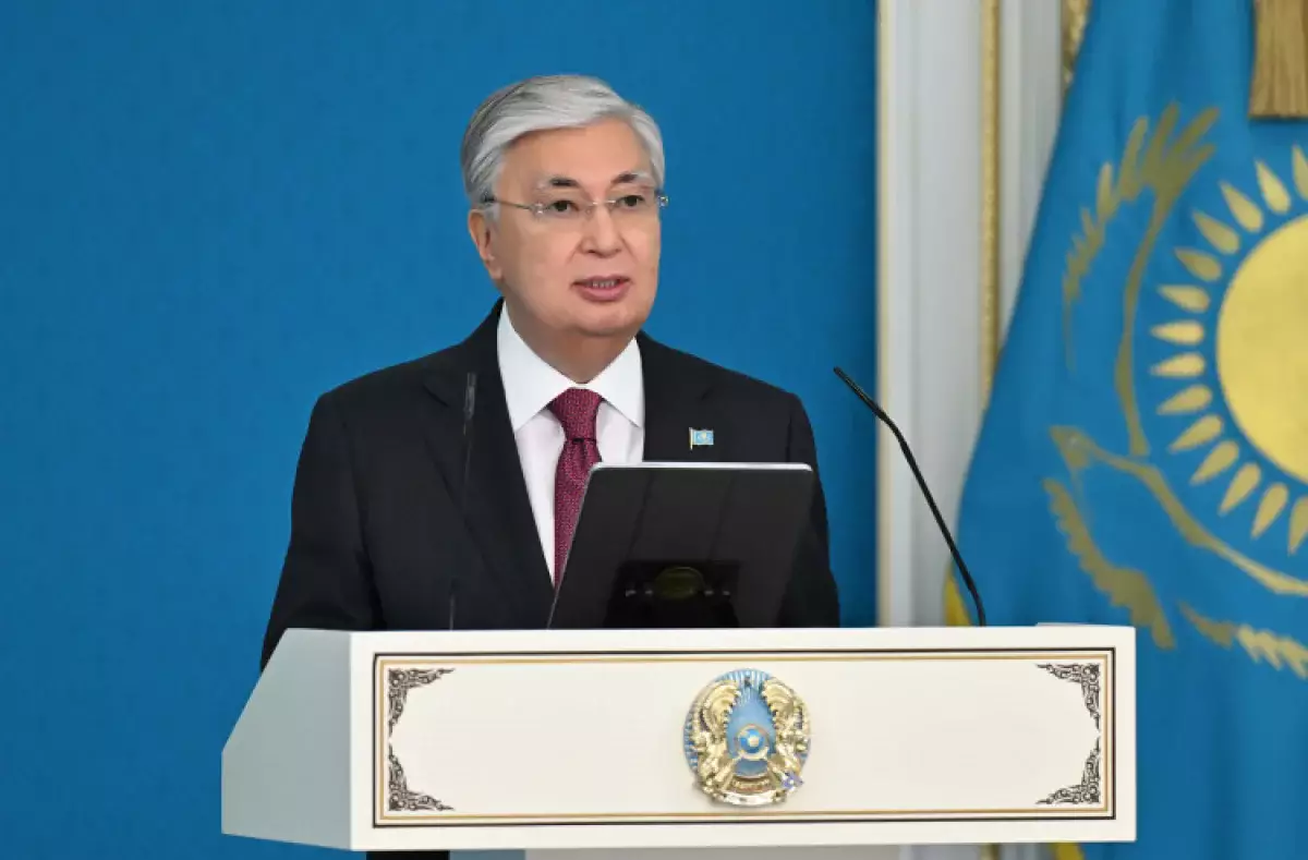 Токаев поздравил казахстанцев с Днем независимости