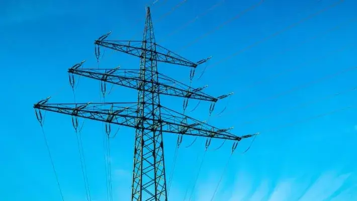 Таджикистан начал получать электроэнергию из Узбекистана на фоне энергодефицита