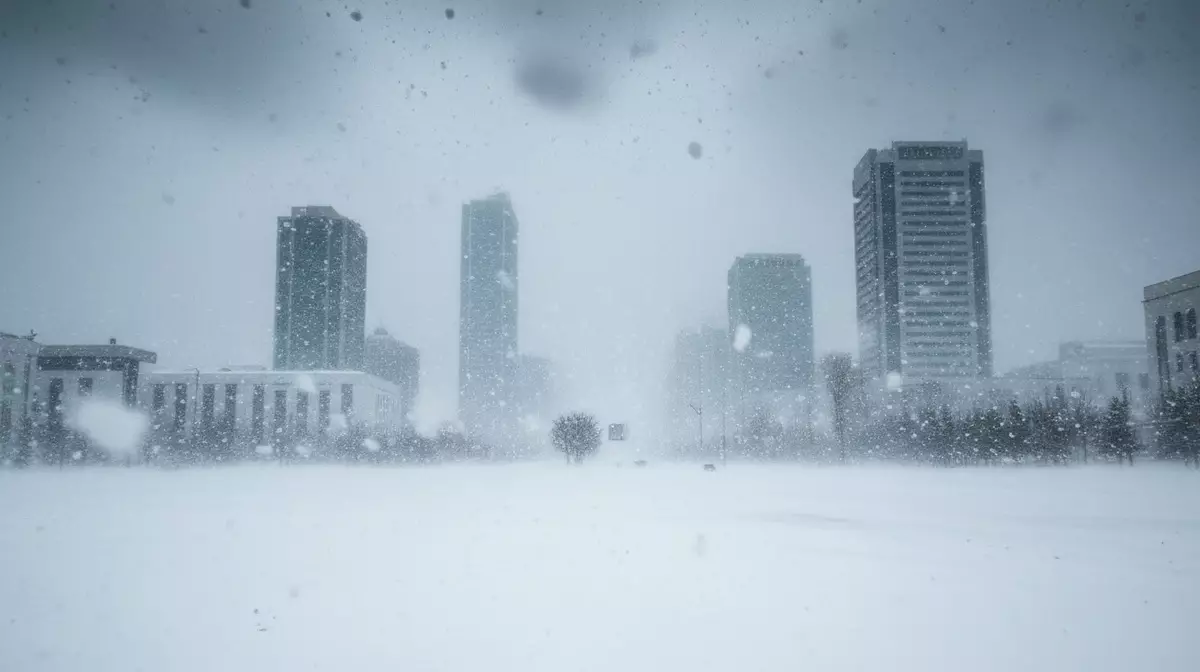 В Казахстане объявлено штормовое предупреждение: снег, метель и ветер до 28 м/с