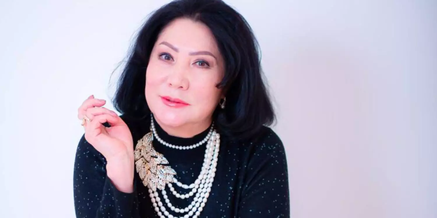 "Анам мен әкем әмеңгерлікпен қосылған": танымал актриса отбасылық құпиясын жайып салды