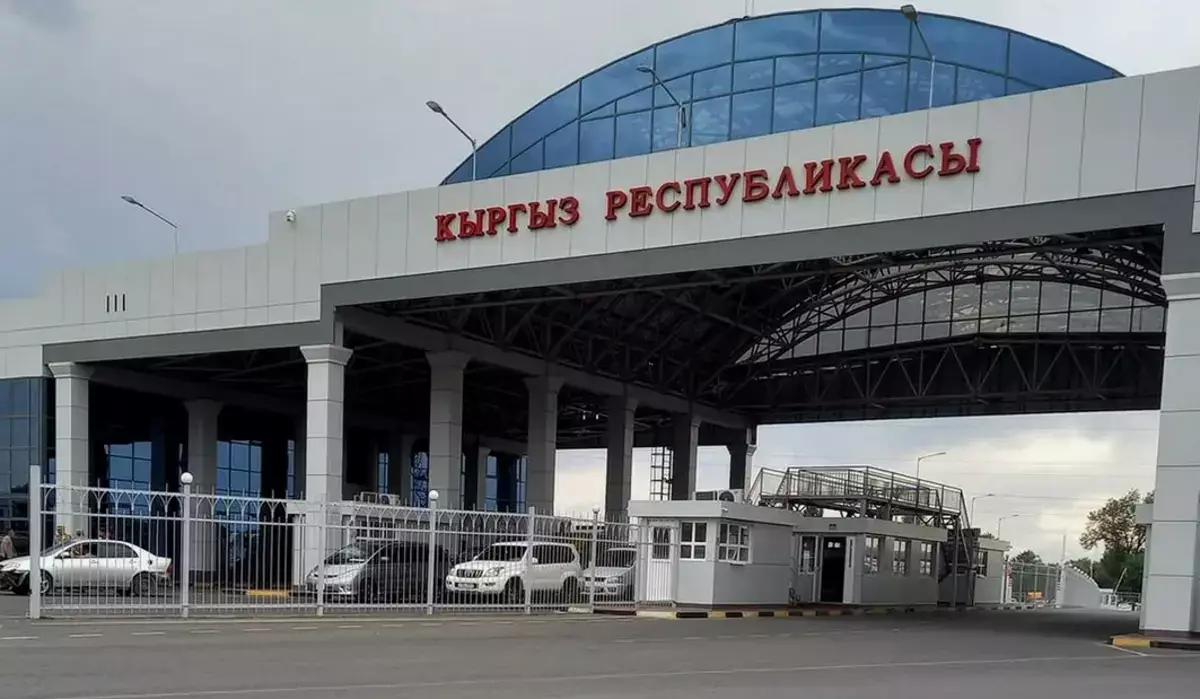 Казахстанцы застряли на границе Кыргызстана: «Домой не пустят три месяца» - новости на Lada.kz 16.12.2025