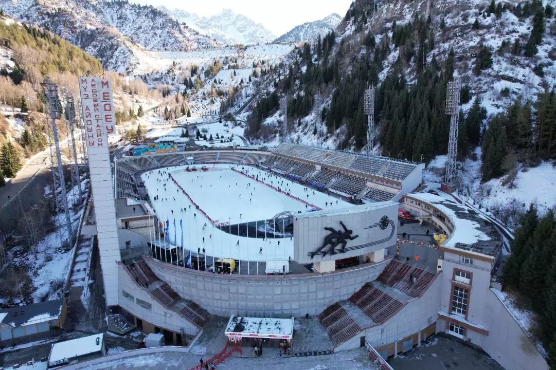 «Медеу» мұз айдыны жабылды ма? Алматылықтардың сүйікті орнында не болып жатыр?