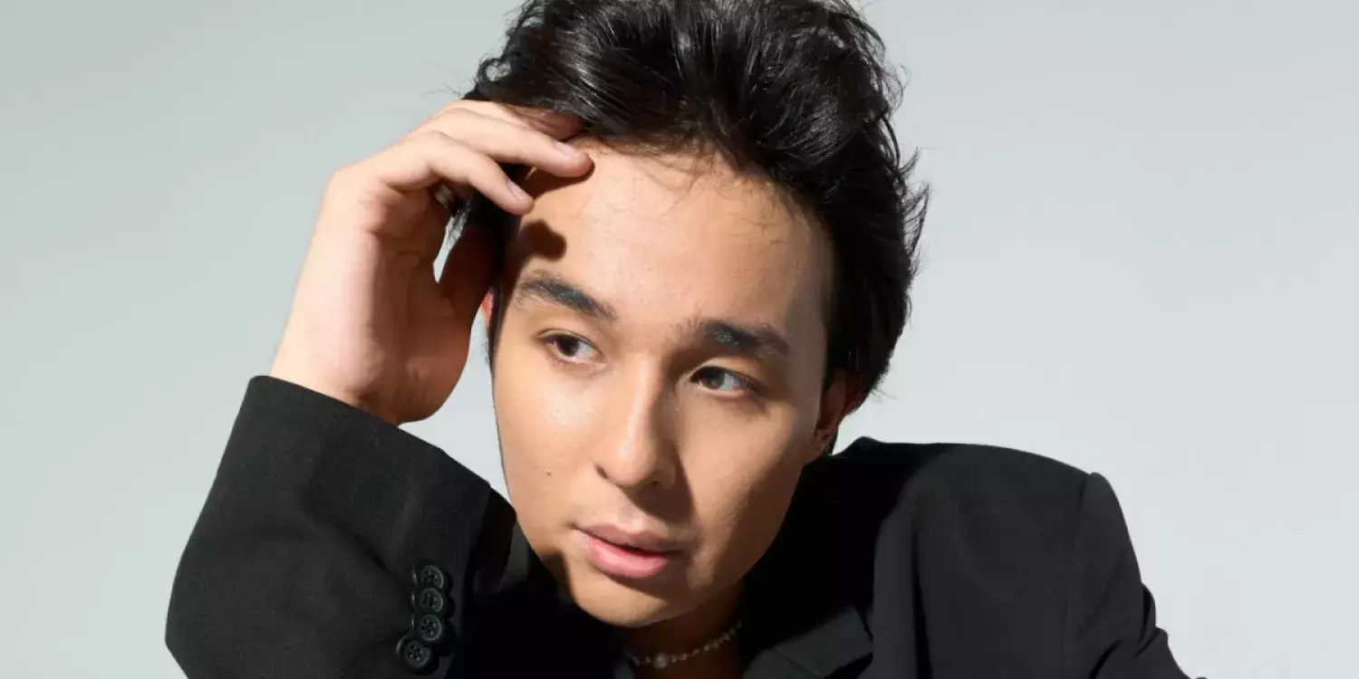 Мирас Жүгінісов ыңғайсыз жағдайға қалып, таксистерден ұялып жүргенін айтты