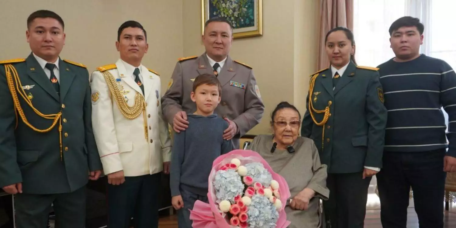 Әйгілі әнші Бибігүл Төлегенова 96 жасқа толды