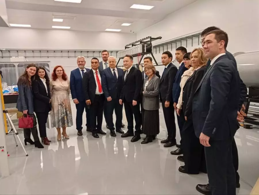 Делегация Казахстана ознакомилась с разработками МИФИ в области термоядерной энергетики и подготовки кадров.